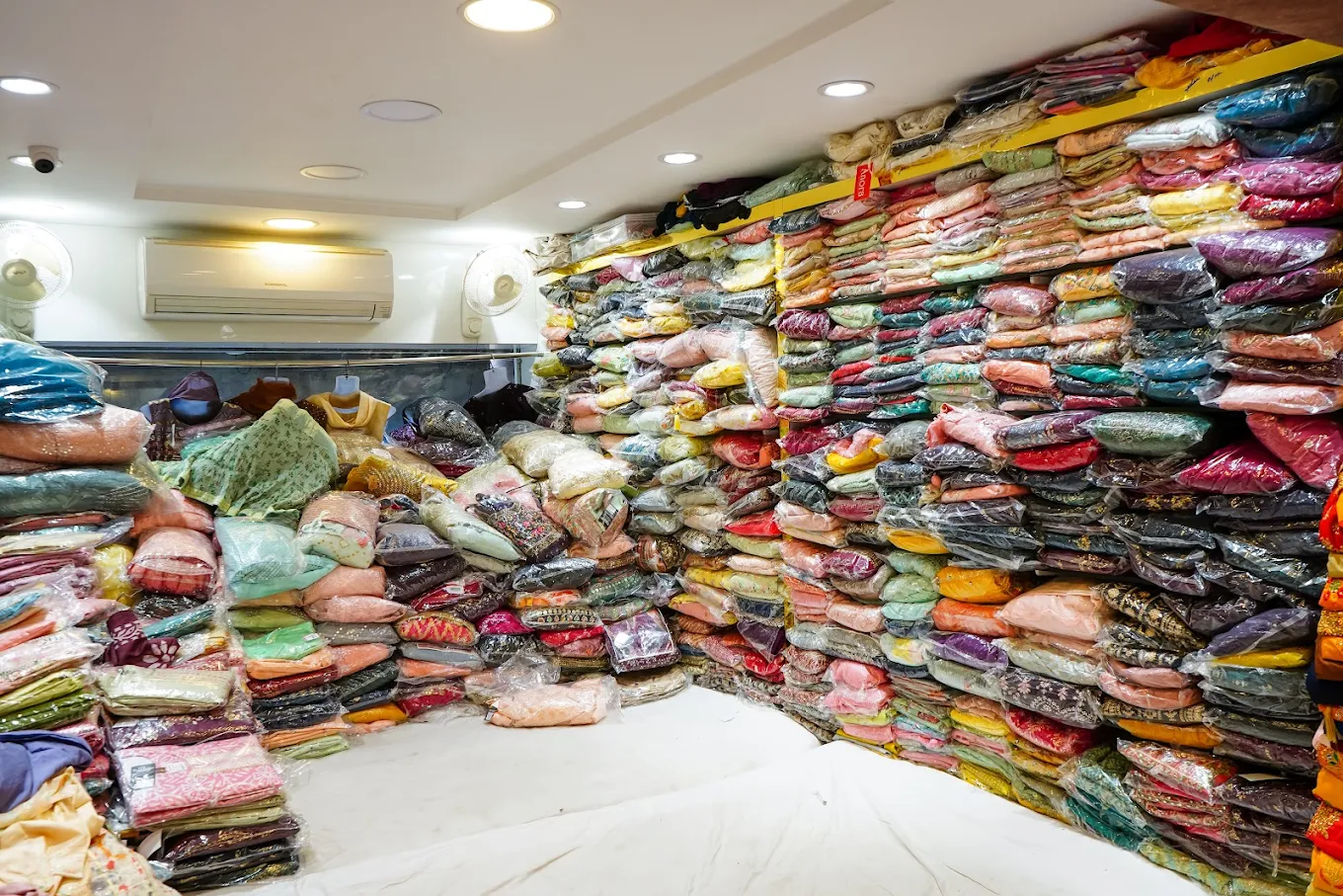 Riwaaz Boutique 